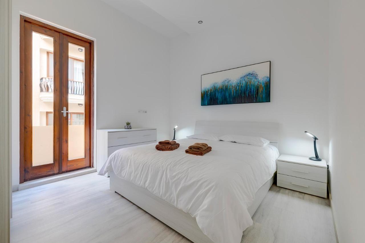 Modern Apartment In The Best Area Of Sliema Ngoại thất bức ảnh